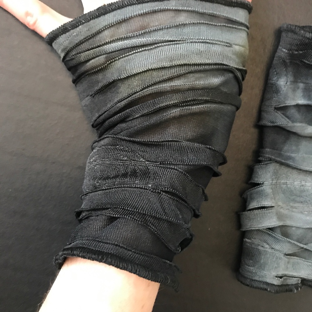 Mummy Gloves Black Hand Warmers Halloween Costume Zombie Arm Cuffs Gray Cut Out - Picture 5 of 5